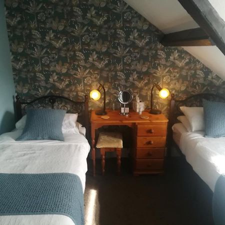 Tara Bed and Breakfast Fishguard Exterior foto